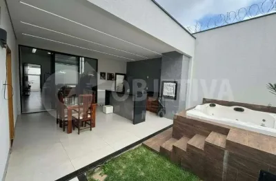 Casa à venda, 3 quartos, 3 suítes, 2 vagas, ACLIMACAO - UBERLANDIA/MG