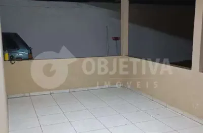 Casa para aluguel, 3 quartos, 1 suíte, 3 vagas, SEGISMUNDO PEREIRA - UBERLANDIA/MG