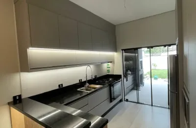 Excelente lançamento em itapoá/sc -  95m²  -  3 quartos  - 1 suíte - 2 banheiros – 2 vagas