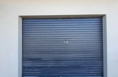 Sala comercial com 1 sala para alugar na Avenida Londres, 327, Rio Verde, Colombo
