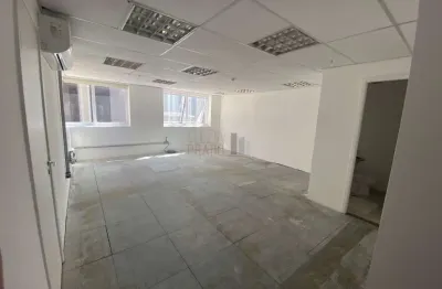 Ponto comercial com 3 salas para alugar no brooklin, são paulo , 130 m2 por r$ 8.200