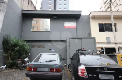 Casa com 3 quartos à venda na Rua Juquis, --, Moema, São Paulo