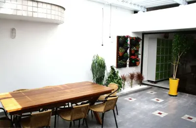 Casa com 3 quartos à venda na Rua Carlos Steinen, --, Paraíso, São Paulo