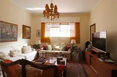Casa com 3 quartos à venda na Rua Groenlândia, --, Jardim Paulista, São Paulo