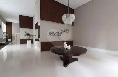 Apartamento com 3 quartos à venda na Alameda Barros, --, Higienópolis, São Paulo