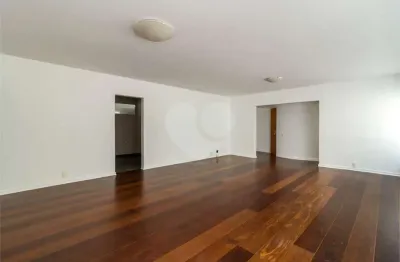 Apartamento com 3 quartos à venda na Alameda Campinas, --, Jardim Paulista, São Paulo