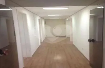 Sala comercial à venda na Alameda Lorena, --, Jardim América, São Paulo