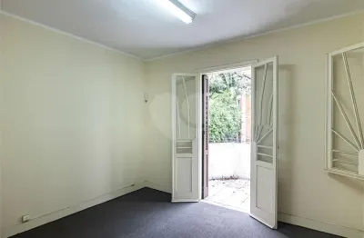 Casa com 4 quartos à venda na Avenida Conselheiro Rodrigues Alves, --, Vila Mariana, São Paulo