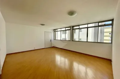 Apartamento com 3 quartos à venda na Rua Oscar Freire, --, Cerqueira César, São Paulo