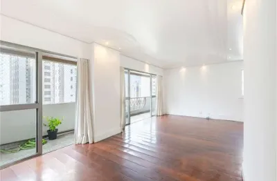 Apartamento com 4 quartos à venda ou para locação em moema - sp