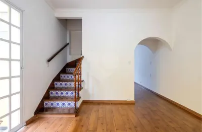 Casa com 3 quartos à venda na Rua Tajá, --, Vila Nova Conceição, São Paulo