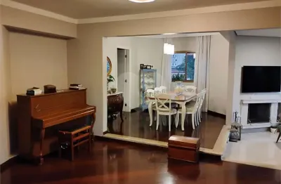 Apartamento com 3 quartos à venda na Rua Dona Inácia Uchôa, --, Vila Mariana, São Paulo