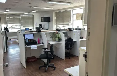 Sala comercial para alugar na Avenida Brigadeiro Faria Lima, --, Jardim Europa, São Paulo