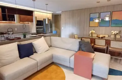 Apartamento com 3 quartos à venda na Alameda dos Nhambiquaras, --, Moema, São Paulo