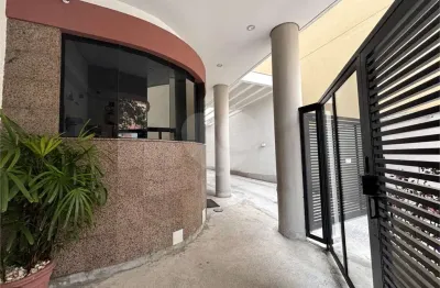 Apartamento com 3 quartos à venda na Rua Abílio Soares, --, Paraíso, São Paulo