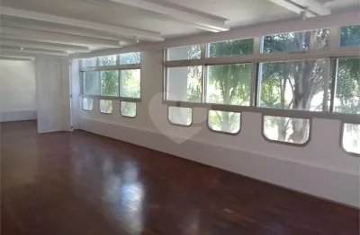 Apartamento com 3 quartos à venda na Rua Peixoto Gomide, --, Jardim América, São Paulo