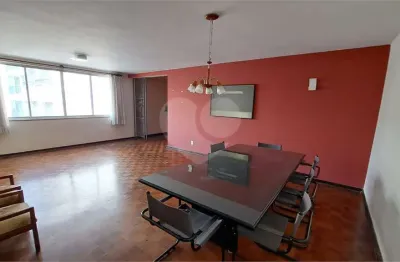 Apartamento com 3 quartos à venda na Rua Afonso de Freitas, --, Paraíso, São Paulo