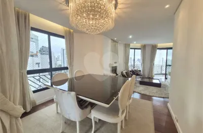 Apartamento com 3 quartos à venda na Avenida Conselheiro Rodrigues Alves, --, Vila Mariana, São Paulo