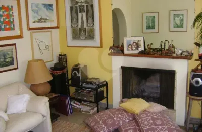 Casa com 4 quartos à venda na Rua Duartina, --, Sumaré, São Paulo