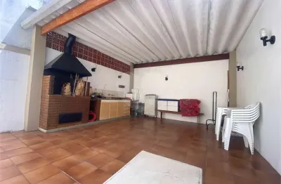 Casa com 4 quartos à venda na Rua Pio XI, --, Alto de Pinheiros, São Paulo