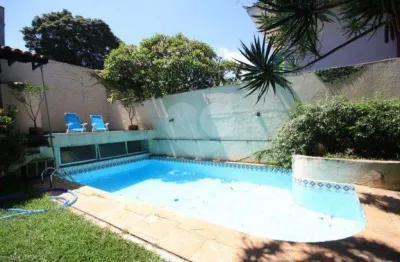 Casa com 3 quartos à venda na Rua Doutor Carlos Norberto de Souza Aranha, --, Pinheiros, São Paulo