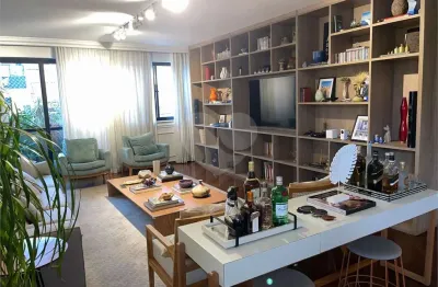 Apartamento com 3 quartos à venda na Rua Luís Martins, --, Alto da Lapa, São Paulo