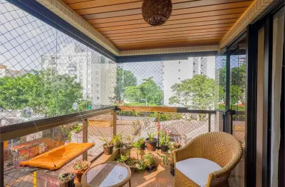 Apartamento com 3 quartos à venda na Rua Rodesia, --, Vila Madalena, São Paulo