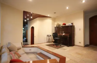 Casa com 4 quartos à venda na Rua Natingui, --, Vila Madalena, São Paulo