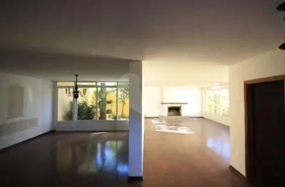 Casa com 4 quartos à venda em Alto de Pinheiros, São Paulo 