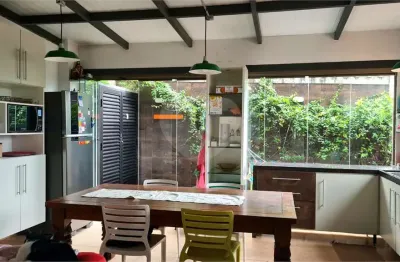 Casa com 3 quartos à venda na Rua Francisco Perroti, --, Butantã, São Paulo