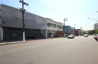 Barracão / Galpão / Depósito à venda na Rua Guaicurus, --, Água Branca, São Paulo