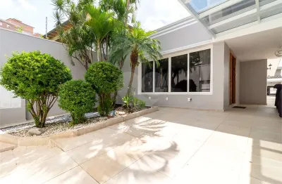 Casa com 3 quartos à venda na Rua Barão da Passagem, --, Lapa, São Paulo