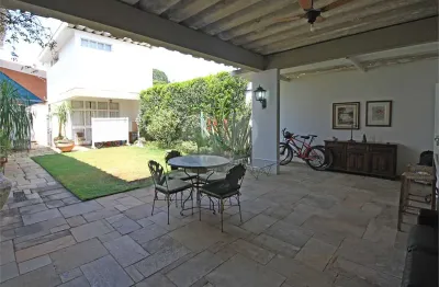 Casa com 4 quartos à venda em alto de pinheiros - sp