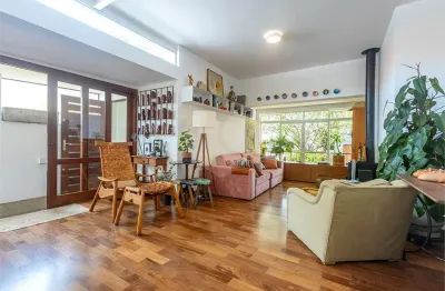 Casa térrea com 3 quartos à venda em instituto de previdência - sp