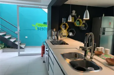 Casa com 3 quartos à venda na Rua Agissê, --, Vila Madalena, São Paulo