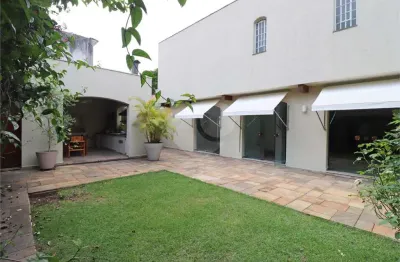 Casa com 4 quartos à venda na Rua Desembargador Joaquim Barbosa de Almeida, --, Alto de Pinheiros, São Paulo
