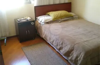 Casa com 3 quartos à venda na Rua Mota Pais, --, Vila Ipojuca, São Paulo