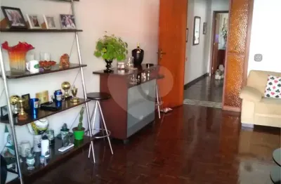 Casa com 3 quartos à venda na Rua Mota Pais, --, Vila Ipojuca, São Paulo