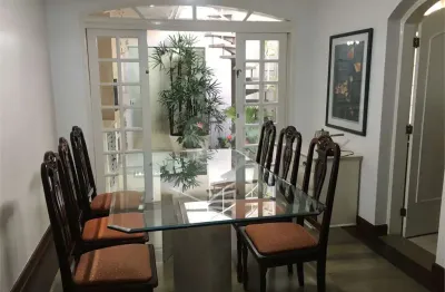 Casa com 3 quartos à venda na Rua Caminha de Amorim, --, Vila Madalena, São Paulo