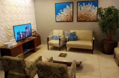 Casa com 3 quartos à venda na Rua Padre Carvalho, --, Pinheiros, São Paulo