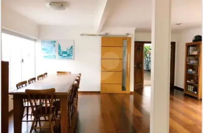 Casa com 3 quartos à venda na Rua Visconde de Pelotas, --, Lapa, São Paulo