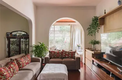 Casa com 4 quartos à venda na Rua Ferreira de Araújo, --, Pinheiros, São Paulo