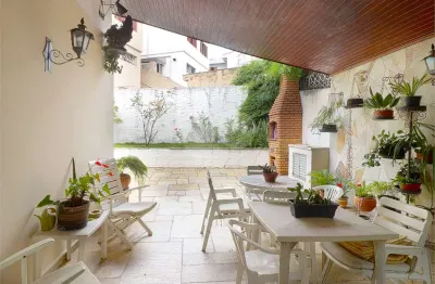 Casa com 3 quartos à venda na Rua Aquiramum, --, Alto de Pinheiros, São Paulo