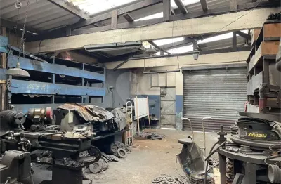 Barracão / Galpão / Depósito à venda na Rua Scipião, --, Lapa, São Paulo