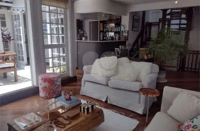 Cobertura com 2 quartos à venda na Rua Lisboa, --, Pinheiros, São Paulo