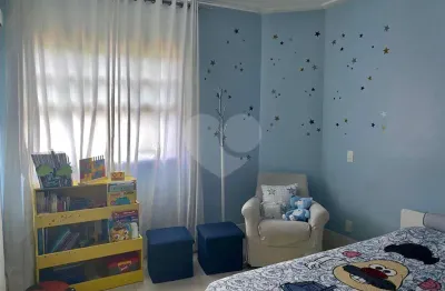 Apartamento com 3 quartos à venda na Rua Baiás, --, Alto de Pinheiros, São Paulo