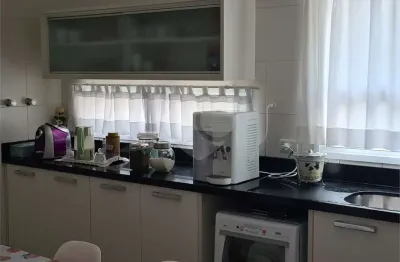 Apartamento com 4 quartos à venda na Rua Alves Guimarães, --, Pinheiros, São Paulo