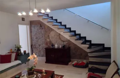 Casa com 2 quartos à venda na Vila Romana, São Paulo 