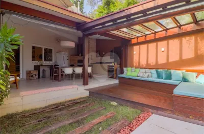 Casa com 4 quartos à venda na João Damasceno Fernandes, --, Alto de Pinheiros, São Paulo