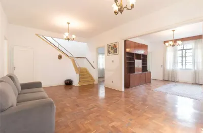 Casa com 3 quartos à venda na Rua Duartina, --, Sumaré, São Paulo